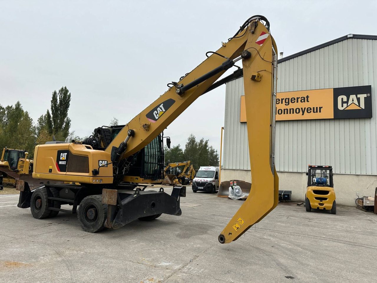 CAT MH3022 - Excavadora de ruedas: foto 2 CAT MH3022 - Excavadora de ruedas: foto 2