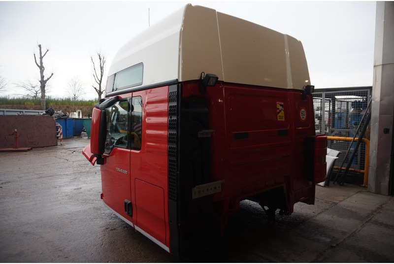 MAN F99L41 TGX XXL EURO6 81.60000-7925 - Cabina e interior para Camión: foto 4 MAN F99L41 TGX XXL EURO6 81.60000-7925 - Cabina e interior para Camión: foto 4