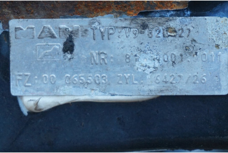 MAN V9-82L-27 - Eje delantero para Camión: foto 2 MAN V9-82L-27 - Eje delantero para Camión: foto 2