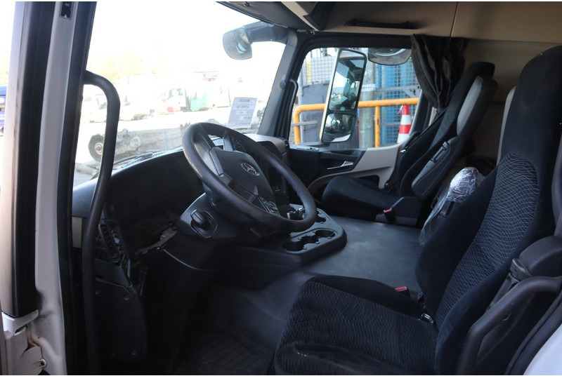 Mercedes-Benz AROCS L-CAB STREAMSPACE 2.3 96082015921314 - Cabina e interior para Camión: foto 5 Mercedes-Benz AROCS L-CAB STREAMSPACE 2.3 96082015921314 - Cabina e interior para Camión: foto 5