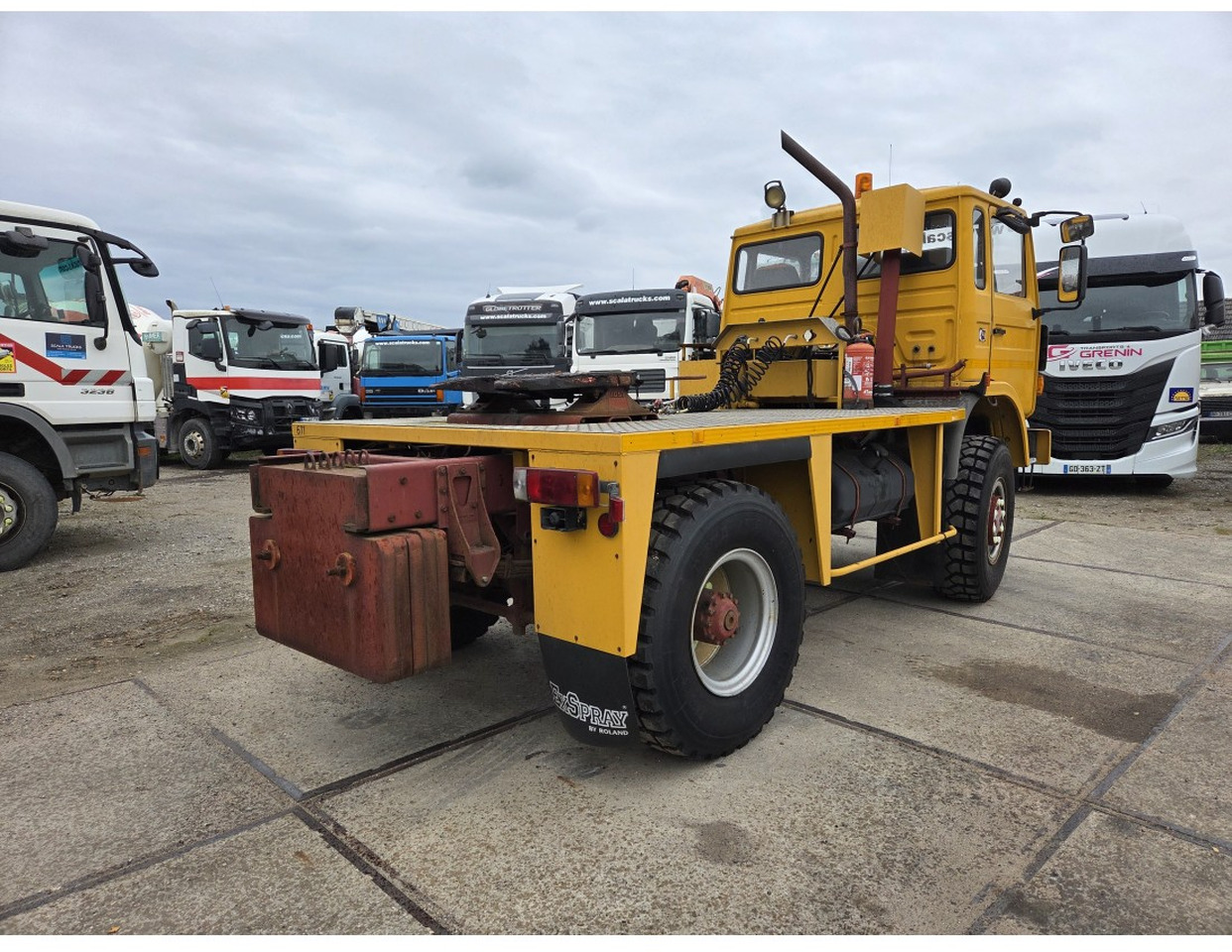 RENAULT M170 4x4 TRACTOR UNIT FULL SPRING SUSPENSION VERY LOW MILEAGE - Cabeza tractora: foto 2 RENAULT M170 4x4 TRACTOR UNIT FULL SPRING SUSPENSION VERY LOW MILEAGE - Cabeza tractora: foto 2