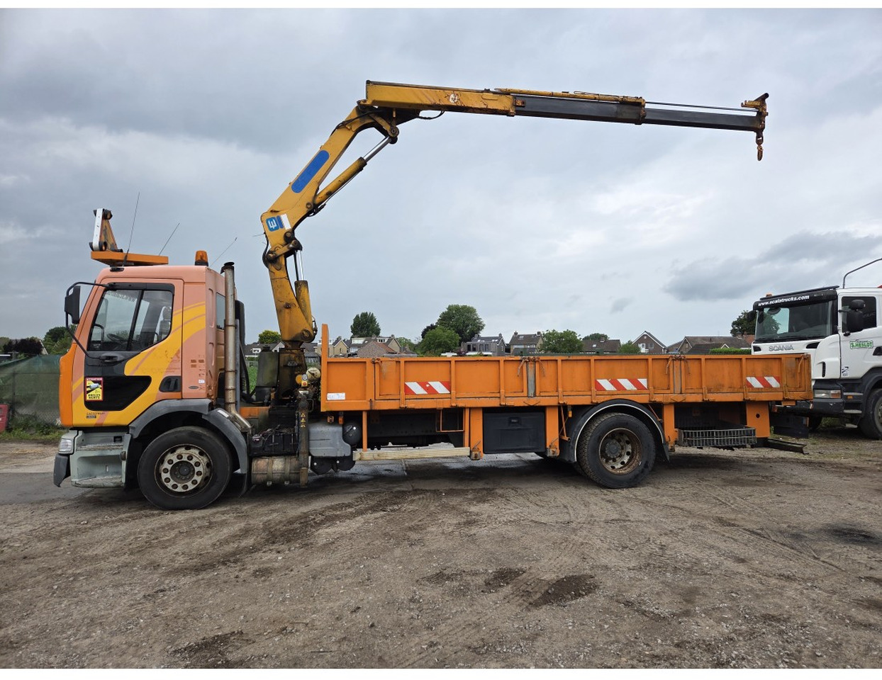 Renault Premium 300 MECHANICAL PUMP OPEN BOX COMPRESSOR CRANE EFFER 140/2S - Camión caja abierta, Camión grúa: foto 3 Renault Premium 300 MECHANICAL PUMP OPEN BOX COMPRESSOR CRANE EFFER 140/2S - Camión caja abierta, Camión grúa: foto 3