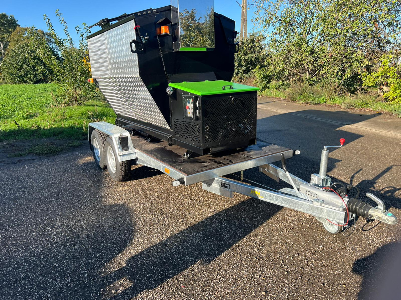 TICAB Asphalt Hot Box from the Manufacturer for 2,8 t, termiskais bunkurs asfaltam HB-2 - Construcción de carreteras: foto 4 TICAB Asphalt Hot Box from the Manufacturer for 2,8 t, termiskais bunkurs asfaltam HB-2 - Construcción de carreteras: foto 4