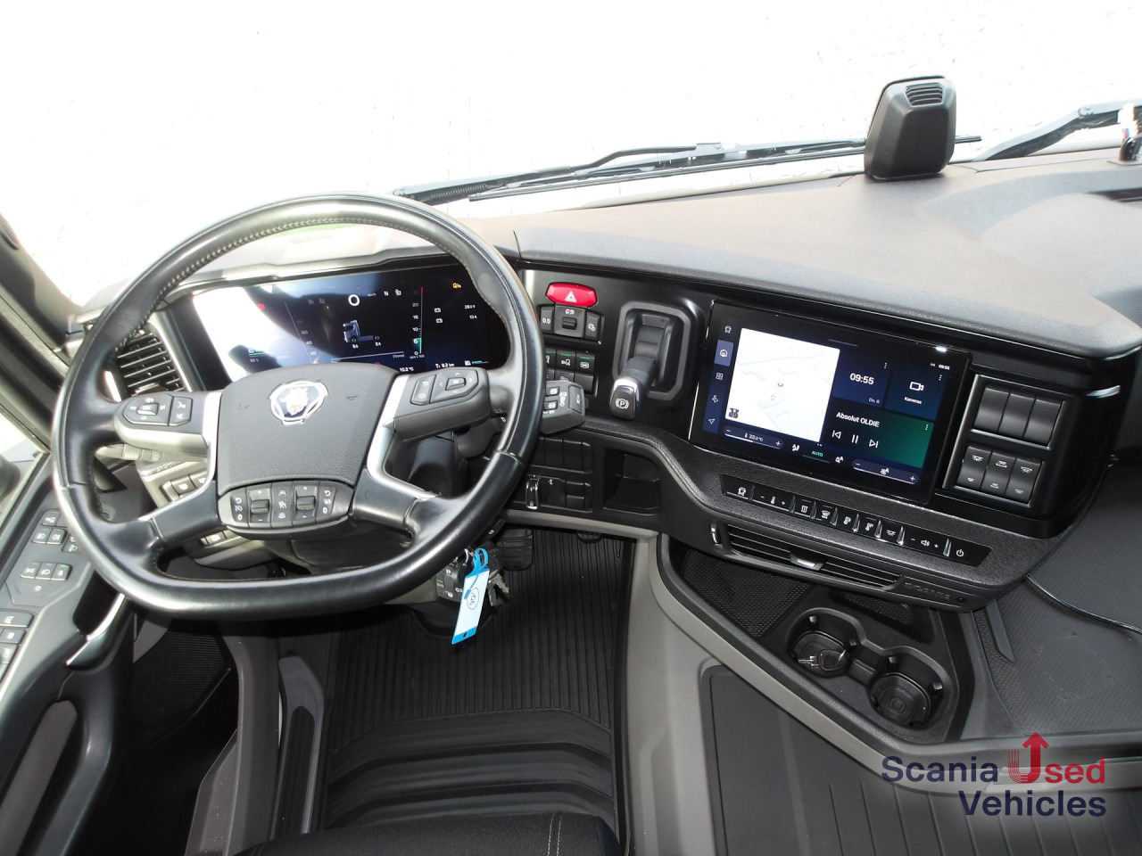 SCANIA R 460 EB - MEGA - HIGHLINE - 2x TANKs - ACC - Cabeza tractora: foto 2 SCANIA R 460 EB - MEGA - HIGHLINE - 2x TANKs - ACC - Cabeza tractora: foto 2