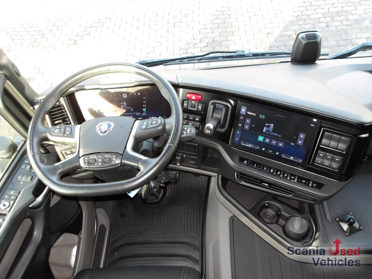 SCANIA R 460 EB - MEGA - HIGHLINE - 2x TANKs - ACC - Cabeza tractora: foto 2 SCANIA R 460 EB - MEGA - HIGHLINE - 2x TANKs - ACC - Cabeza tractora: foto 2