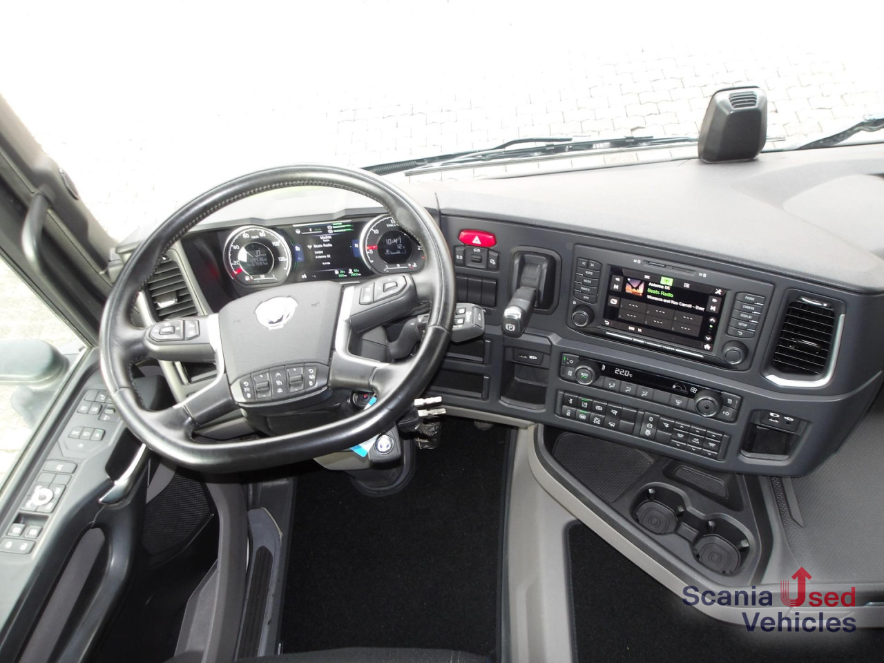 SCANIA R 460 NA - HYDRAULIK - HIGHLINE - 2x TANKs - ACC - - Cabeza tractora: foto 2 SCANIA R 460 NA - HYDRAULIK - HIGHLINE - 2x TANKs - ACC - - Cabeza tractora: foto 2