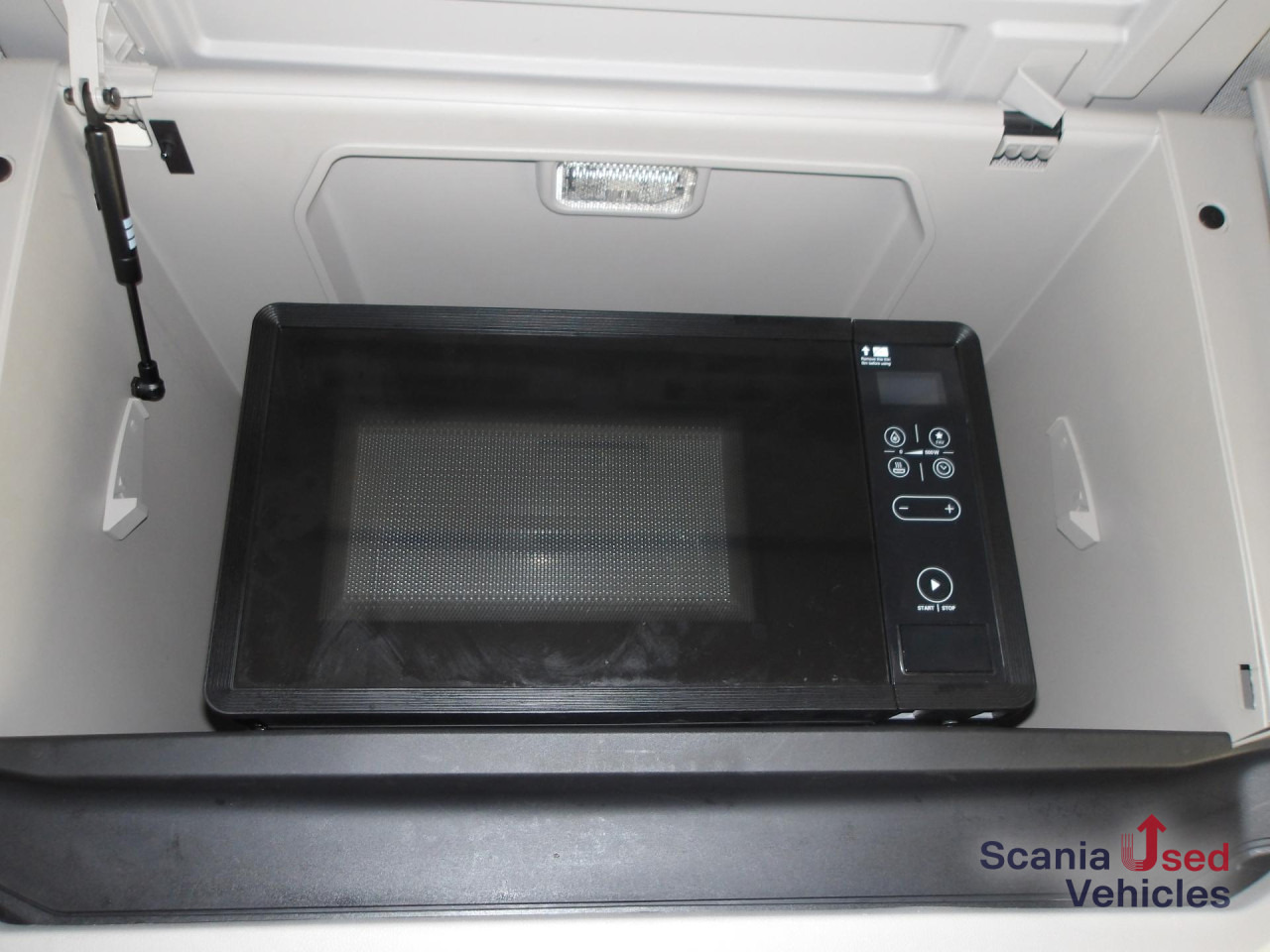 SCANIA S 500 NA - HIGHLINE - 2xTANKs - ACC - Cabeza tractora: foto 4 SCANIA S 500 NA - HIGHLINE - 2xTANKs - ACC - Cabeza tractora: foto 4