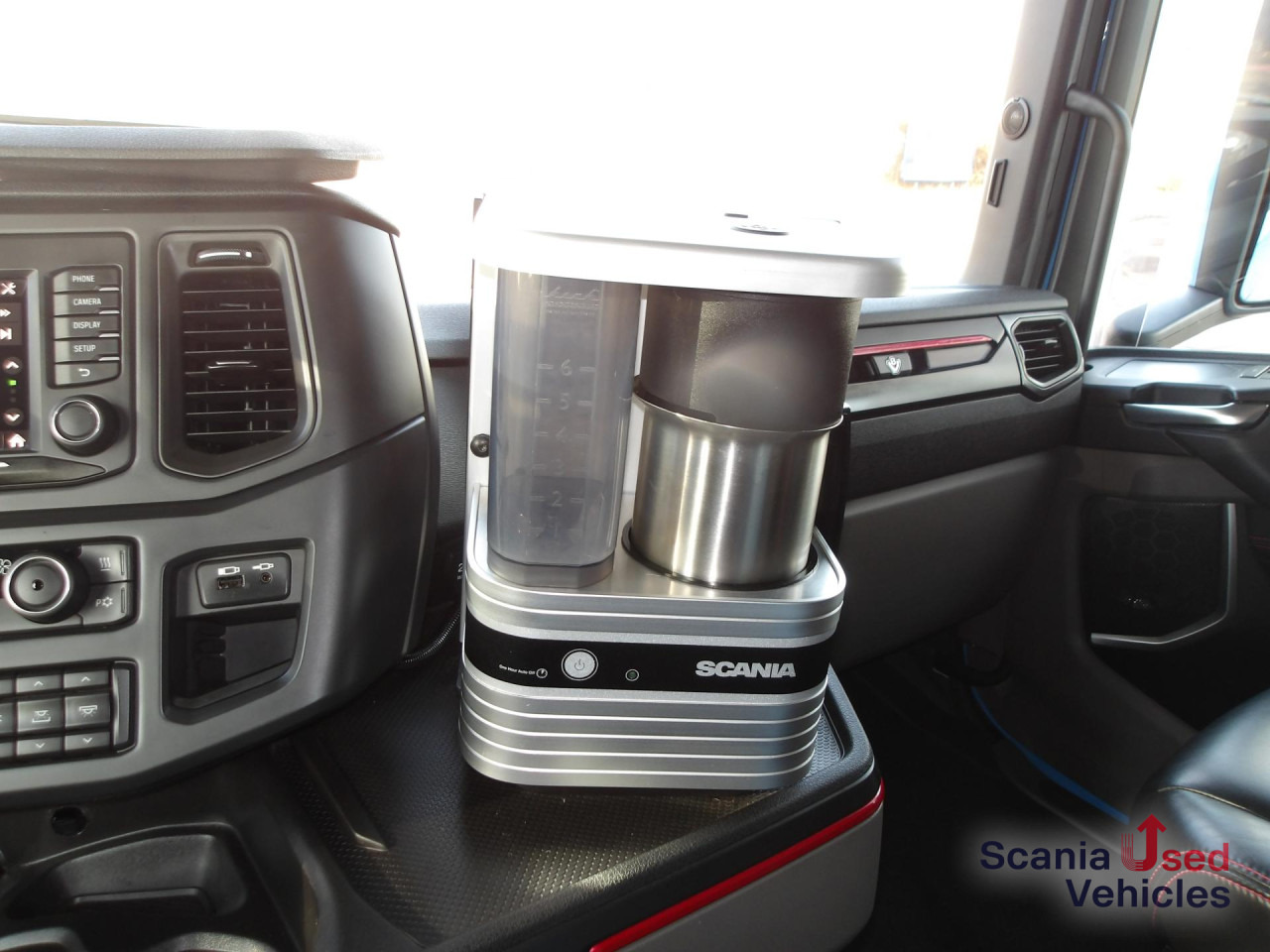 SCANIA S 590 NB - V8 - FULL AIR - HYDRAULIK - LEDER - - Cabeza tractora: foto 5 SCANIA S 590 NB - V8 - FULL AIR - HYDRAULIK - LEDER - - Cabeza tractora: foto 5