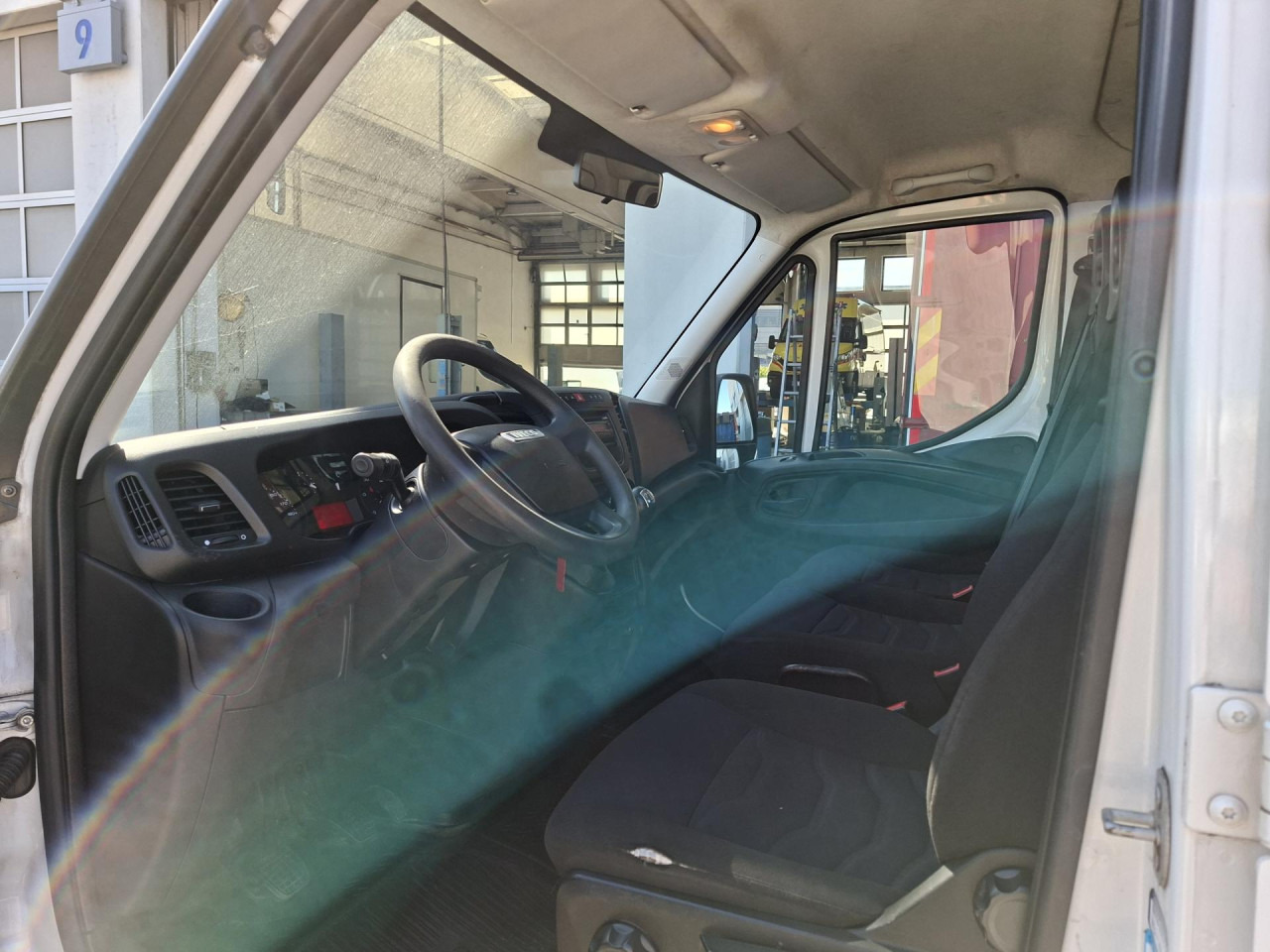 IVECO Daily 35S12 - Furgón, Furgoneta combi: foto 5 IVECO Daily 35S12 - Furgón, Furgoneta combi: foto 5