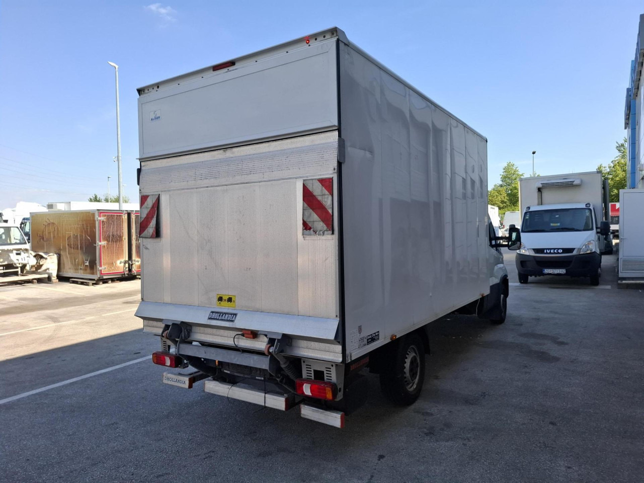 IVECO Daily 35S16 - Furgón: foto 3 IVECO Daily 35S16 - Furgón: foto 3