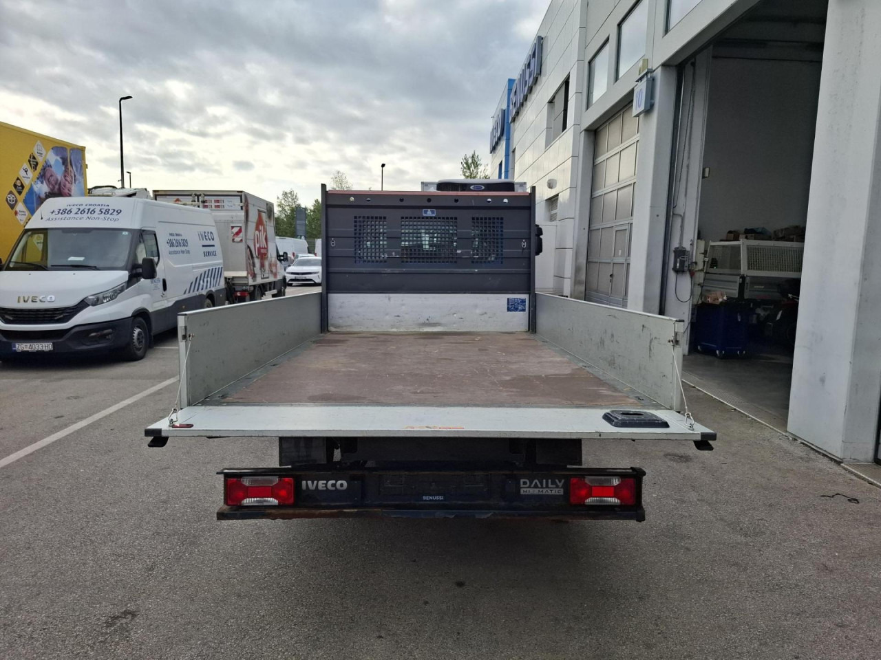 IVECO Daily 35S16A8 - Furgón, Furgoneta combi: foto 5 IVECO Daily 35S16A8 - Furgón, Furgoneta combi: foto 5