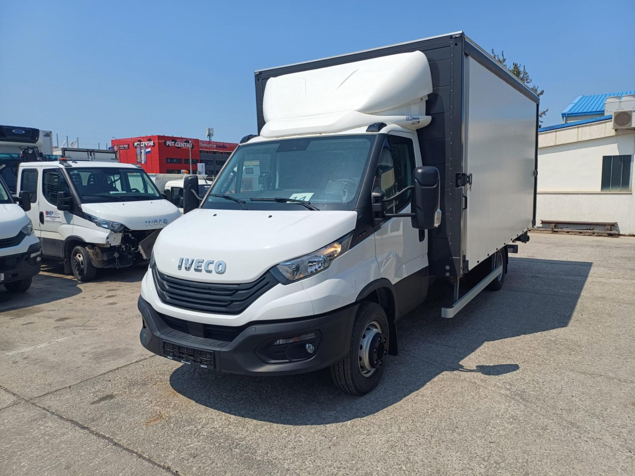 IVECO Daily 70C18H - Furgoneta con lona: foto 1 IVECO Daily 70C18H - Furgoneta con lona: foto 1
