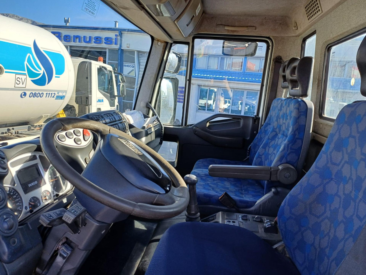 IVECO Daily Eurocargo ML180E28/P - Camión volquete: foto 3 IVECO Daily Eurocargo ML180E28/P - Camión volquete: foto 3