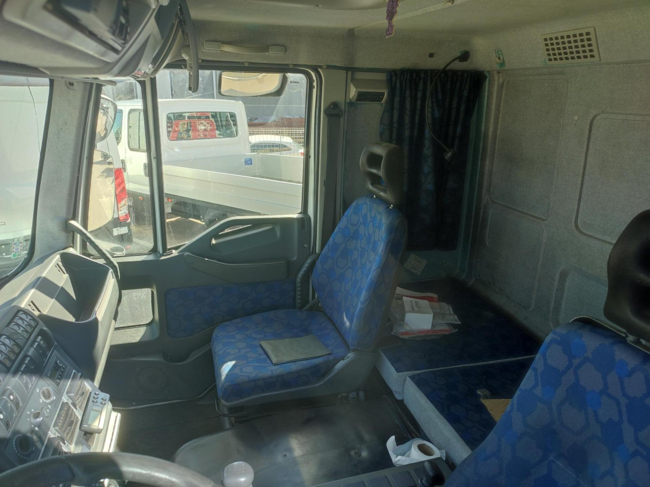 IVECO Eurocargo ML150E24 - Camión frigorífico: foto 3 IVECO Eurocargo ML150E24 - Camión frigorífico: foto 3