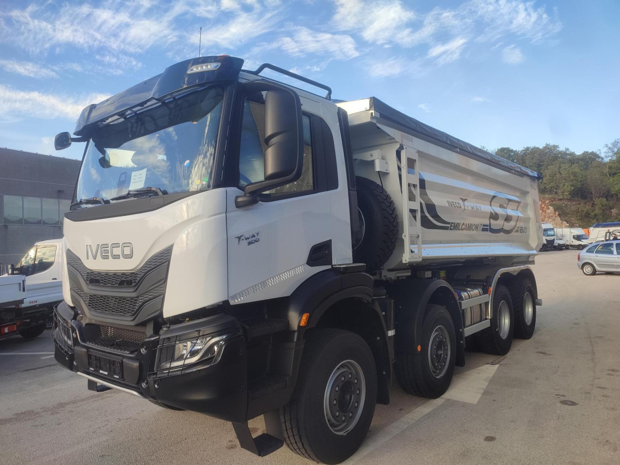 IVECO T-Way AD410T50 - Camión volquete: foto 1 IVECO T-Way AD410T50 - Camión volquete: foto 1