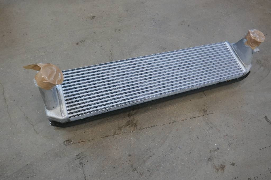 Volvo EC 300 E, Intercooler voe17514327 - Radiador para Maquinaria de construcción: foto 1 Volvo EC 300 E, Intercooler voe17514327 - Radiador para Maquinaria de construcción: foto 1