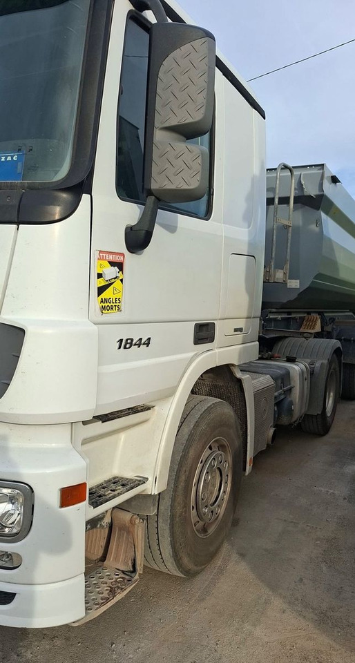 Mercedes-Benz Actros 1844 4x2, MP3, Euro 5 - Cabeza tractora: foto 2 Mercedes-Benz Actros 1844 4x2, MP3, Euro 5 - Cabeza tractora: foto 2