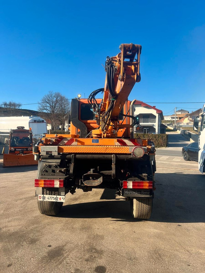 Camión Unimog U500 4x4, Boeschungsmaehwerk Mulag: foto 6 Camión Unimog U500 4x4, Boeschungsmaehwerk Mulag: foto 6