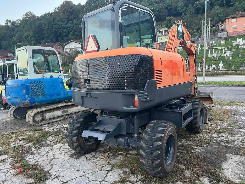 Doosan S55W-V Plus, 4800hours - Excavadora de ruedas: foto 4 Doosan S55W-V Plus, 4800hours - Excavadora de ruedas: foto 4
