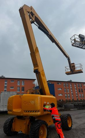 Genie Z-80/60, 24.4meter height - Camión con plataforma elevadora: foto 3 Genie Z-80/60, 24.4meter height - Camión con plataforma elevadora: foto 3