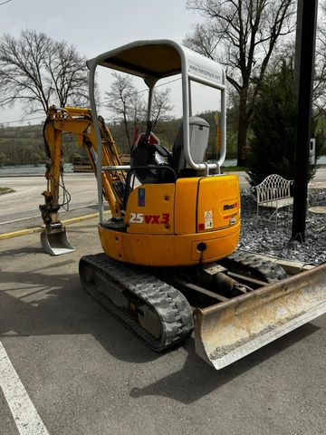 IHI 25VX3, 2.5ton, SWISS Machine IHI 25VX3, 2.5ton, SWISS Machine - Miniexcavadora: foto 2 IHI 25VX3, 2.5ton, SWISS Machine IHI 25VX3, 2.5ton, SWISS Machine - Miniexcavadora: foto 2