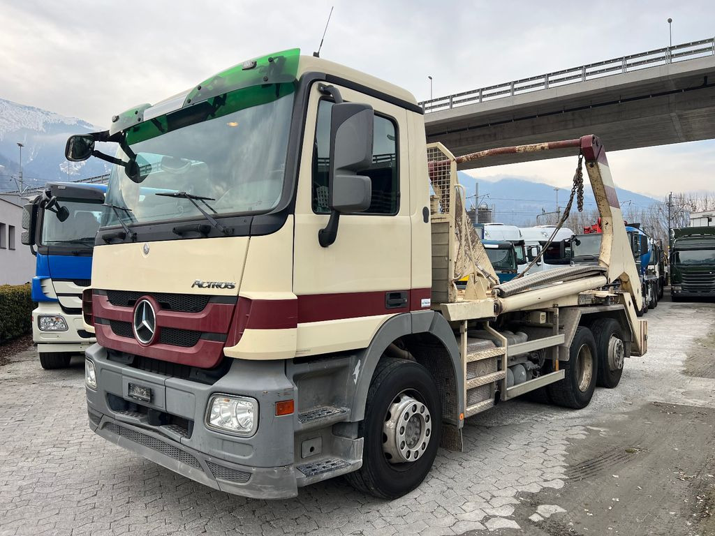 Mercedes-Benz Actros 2536 6x2, E5, MP3, WELAKI - Camión portacontenedor de cadenas: foto 2 Mercedes-Benz Actros 2536 6x2, E5, MP3, WELAKI - Camión portacontenedor de cadenas: foto 2