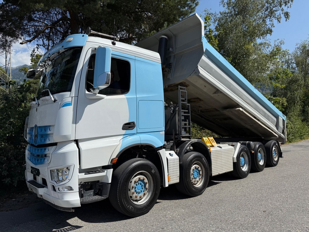 Mercedes-Benz Arocs 4451 10x4, E6, Swiss Kipper, Dumper - Camión volquete: foto 1 Mercedes-Benz Arocs 4451 10x4, E6, Swiss Kipper, Dumper - Camión volquete: foto 1