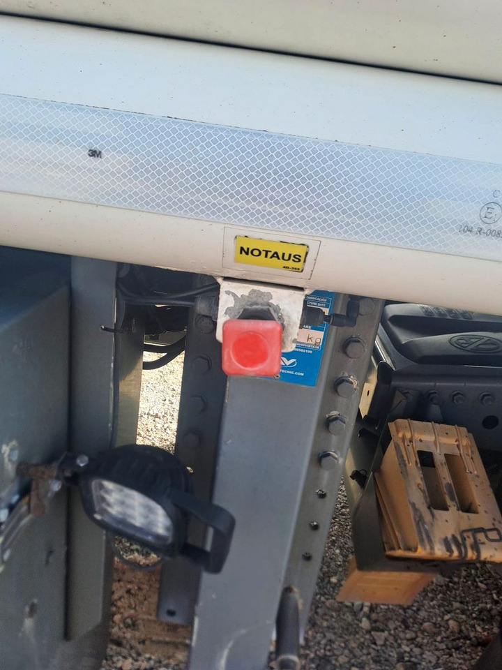 Semirremolque cisterna Schrader ADR, Treibstoff Diesel/Benzin, 4 Kammern, Sening Schrader ADR, Treibstoff Diesel/Benzin, 4 Kammern, Sening: foto 9