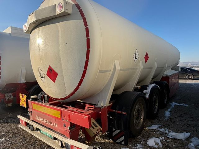 Schwarzmüller TS 3/E, ADR,Treibstofftank Diesel/Benzin, 5 Kamm - Semirremolque cisterna: foto 3 Schwarzmüller TS 3/E, ADR,Treibstofftank Diesel/Benzin, 5 Kamm - Semirremolque cisterna: foto 3