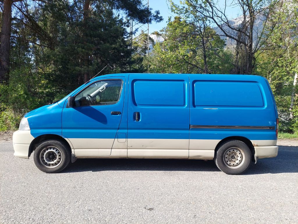 Toyota Hiace D-4D 2.5 4x4, Hochdruck Spülwagen 250bar - Furgón: foto 5 Toyota Hiace D-4D 2.5 4x4, Hochdruck Spülwagen 250bar - Furgón: foto 5