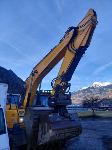 Volvo ECR235 DL, 2 Schaufeln, 11590hours, OIL Quick - Excavadora de cadenas: foto 4 Volvo ECR235 DL, 2 Schaufeln, 11590hours, OIL Quick - Excavadora de cadenas: foto 4