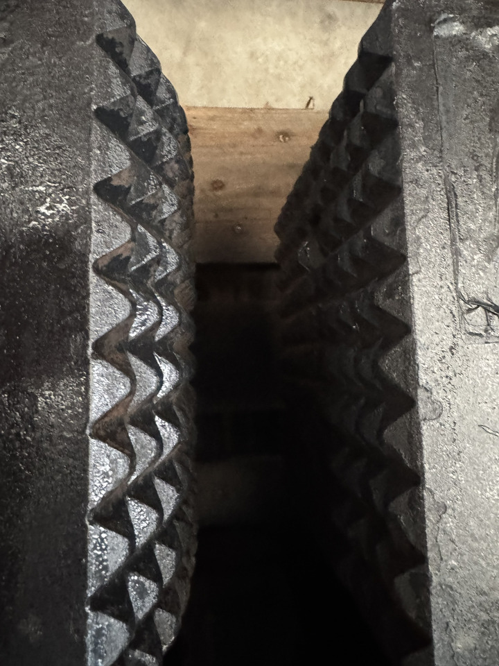 Martillo de hinca de pilotes para Maquinaria de construcción ICE 1412C: foto 10 Martillo de hinca de pilotes para Maquinaria de construcción ICE 1412C: foto 10