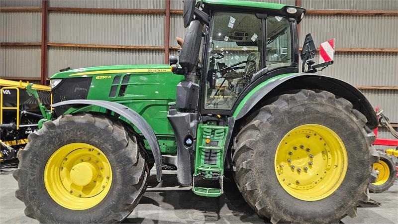 John Deere 6250R Ultimate Edition  - Tractor: foto 2 John Deere 6250R Ultimate Edition  - Tractor: foto 2