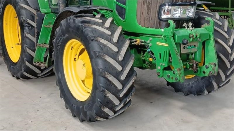 John Deere 7530 - Tractor: foto 3 John Deere 7530 - Tractor: foto 3