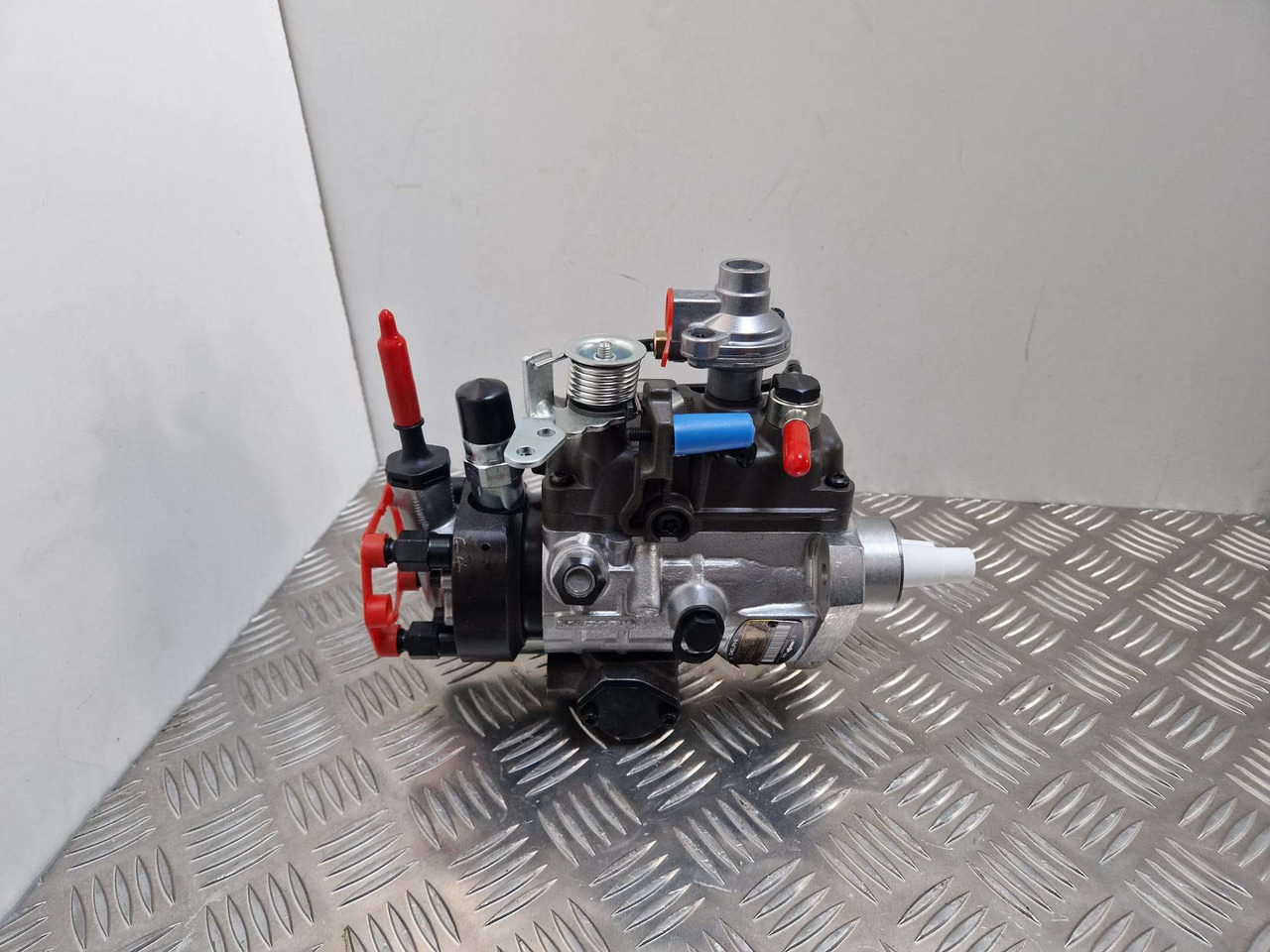 320/06934 12v Injection pump 9520A294G Delphi - Motor y piezas para Maquinaria de construcción: foto 1 320/06934 12v Injection pump 9520A294G Delphi - Motor y piezas para Maquinaria de construcción: foto 1
