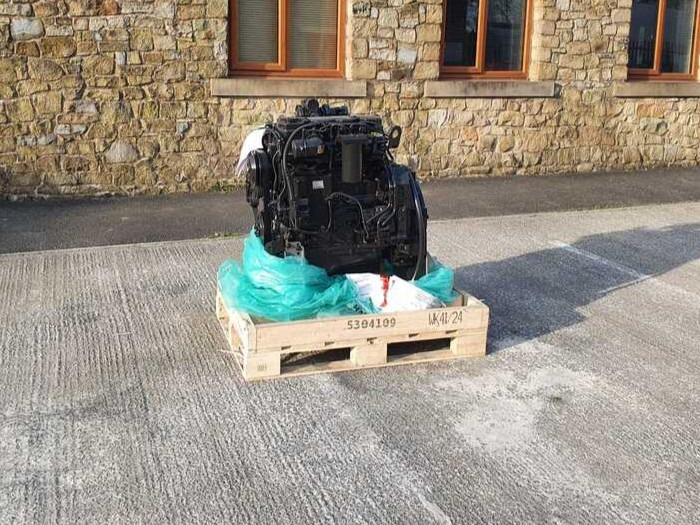 Cummins QSB4.5 Engine 104 kW - Motor para Maquinaria de construcción: foto 2 Cummins QSB4.5 Engine 104 kW - Motor para Maquinaria de construcción: foto 2