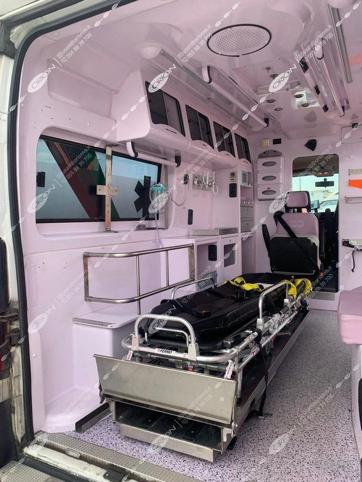 ORION FIAT 250 DUCATO - Ambulancia: foto 3 ORION FIAT 250 DUCATO - Ambulancia: foto 3