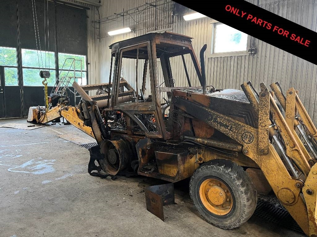Case 580 Super L Dismantled. Only spare parts - Retroexcavadora: foto 1 Case 580 Super L Dismantled. Only spare parts - Retroexcavadora: foto 1