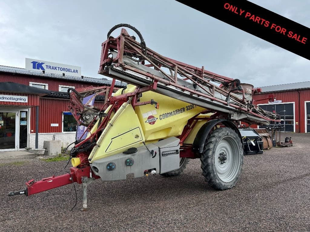 Hardi Commander 3200 Dismantled: only spare parts - Pulverizador arrastrado: foto 1 Hardi Commander 3200 Dismantled: only spare parts - Pulverizador arrastrado: foto 1
