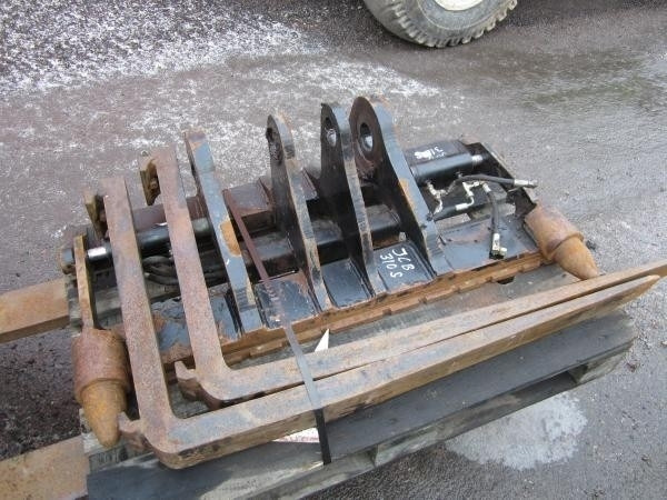 JCB TM310 , 300 Pin and cone coupler - Horquillas para Maquinaria de construcción: foto 1 JCB TM310 , 300 Pin and cone coupler - Horquillas para Maquinaria de construcción: foto 1