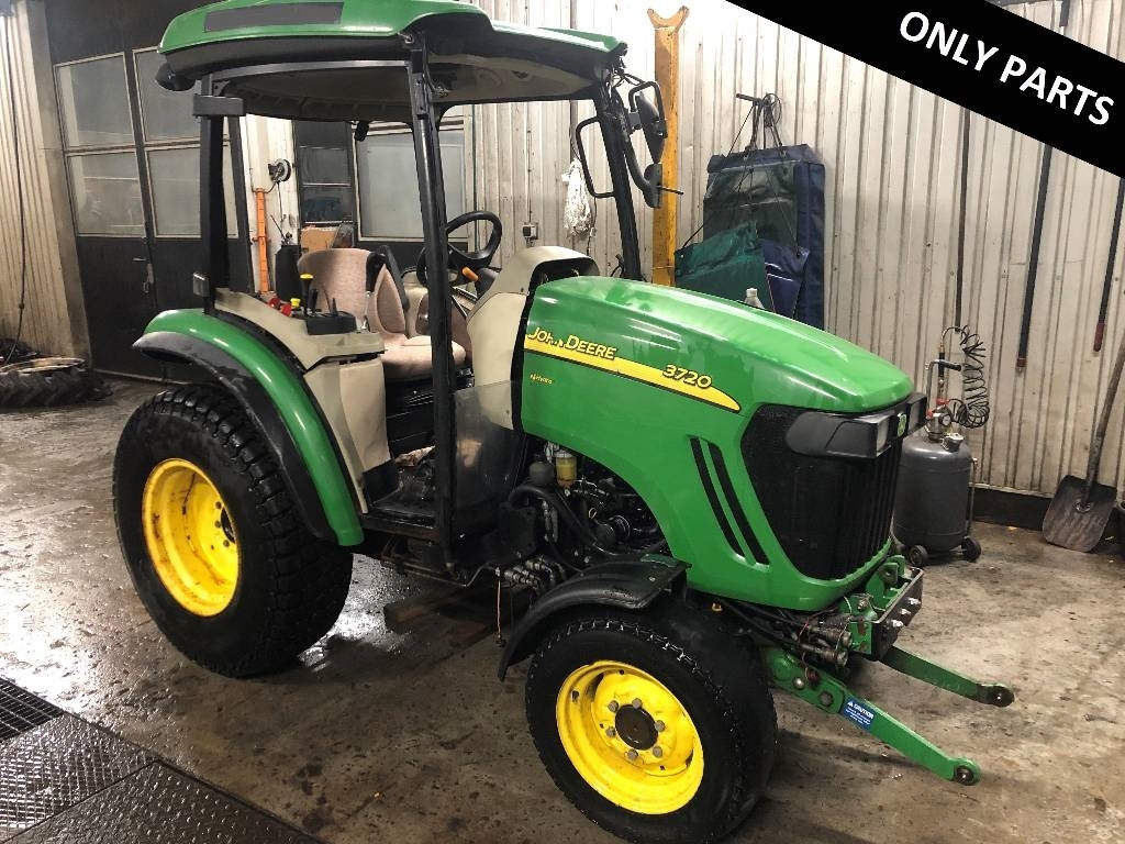 John Deere 3720 Dismantled: only spare parts  - Tractor municipal: foto 1 John Deere 3720 Dismantled: only spare parts  - Tractor municipal: foto 1