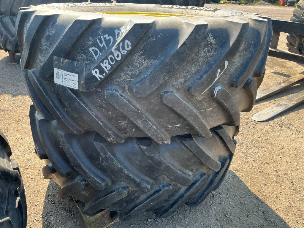 Michelin 540/65R30 till John Deere 7430 - Neumático para Maquinaria agrícola: foto 1 Michelin 540/65R30 till John Deere 7430 - Neumático para Maquinaria agrícola: foto 1
