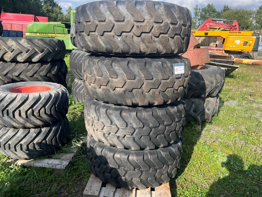 Mitas 405 70 R20 till Volvo L30 L35 - Neumático para Maquinaria de construcción: foto 4 Mitas 405 70 R20 till Volvo L30 L35 - Neumático para Maquinaria de construcción: foto 4