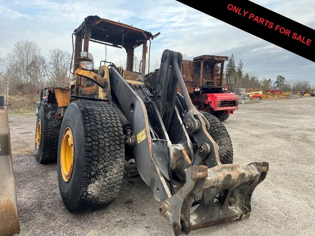 Volvo L 120 F Dismantled. Only sold as spare parts - Cargadora de ruedas: foto 1 Volvo L 120 F Dismantled. Only sold as spare parts - Cargadora de ruedas: foto 1