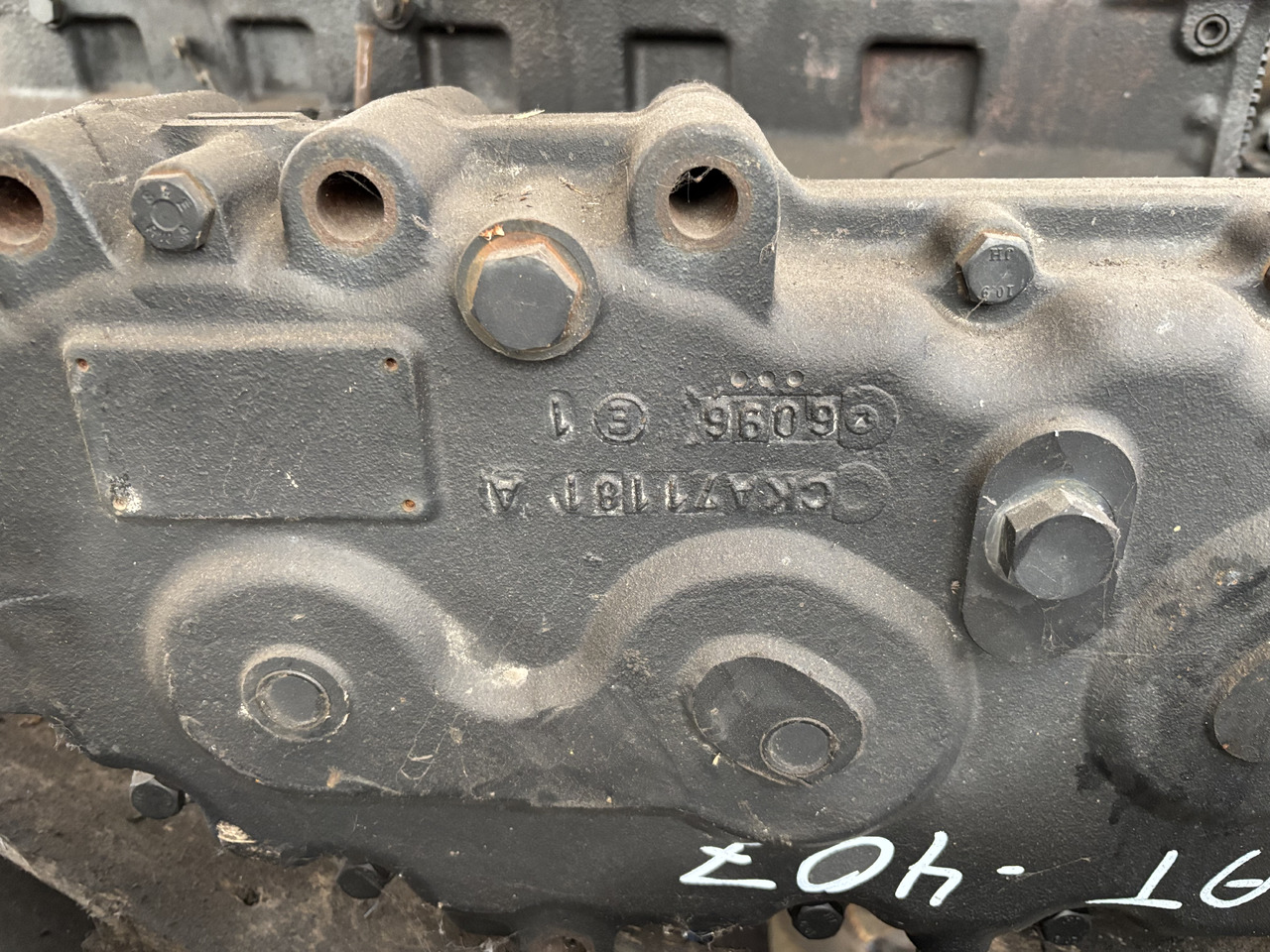 CAT Caterpillar 407 Skrzynia Pośrednia Skrzynia Rozdzielająca Napęd - Transmisión para Maquinaria agrícola: foto 3 CAT Caterpillar 407 Skrzynia Pośrednia Skrzynia Rozdzielająca Napęd - Transmisión para Maquinaria agrícola: foto 3