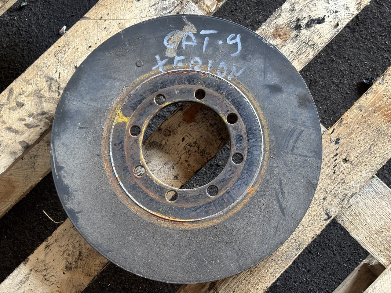 CAT Caterpillar C9 167-8121 Tłumik drgań wału korbowego 1678121 - Cigüeñal para Maquinaria agrícola: foto 1 CAT Caterpillar C9 167-8121 Tłumik drgań wału korbowego 1678121 - Cigüeñal para Maquinaria agrícola: foto 1