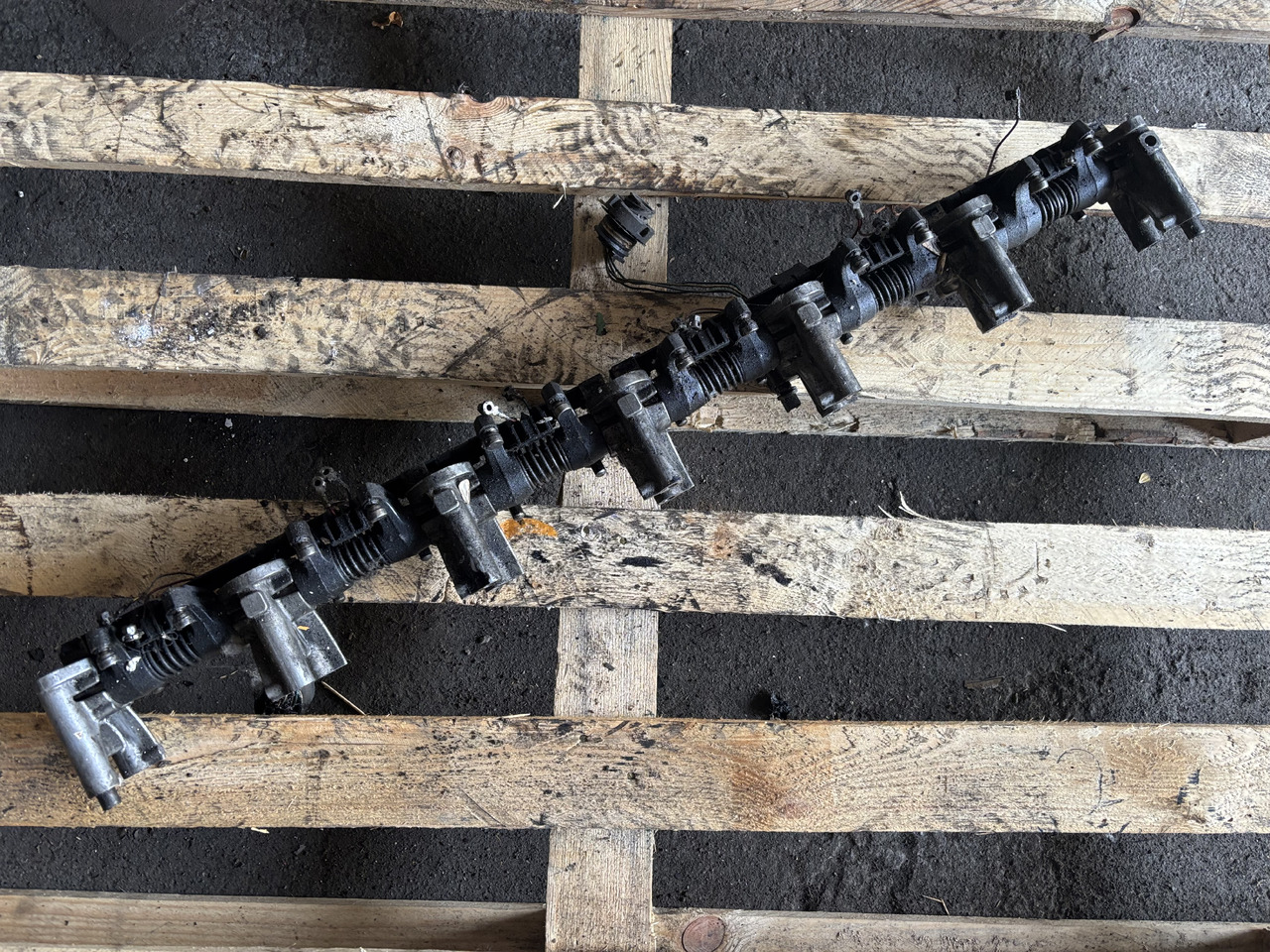 CAT Caterpillar C9 Klawiatura Dźwigienka Popychacz - Transmisión para Maquinaria agrícola: foto 4 CAT Caterpillar C9 Klawiatura Dźwigienka Popychacz - Transmisión para Maquinaria agrícola: foto 4