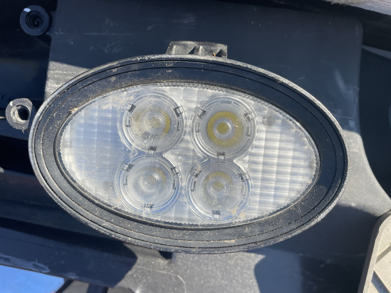 Case Maxxum Optum Puma - lampa robocza 47363006 - Luz/ Iluminación para Maquinaria agrícola: foto 1 Case Maxxum Optum Puma - lampa robocza 47363006 - Luz/ Iluminación para Maquinaria agrícola: foto 1
