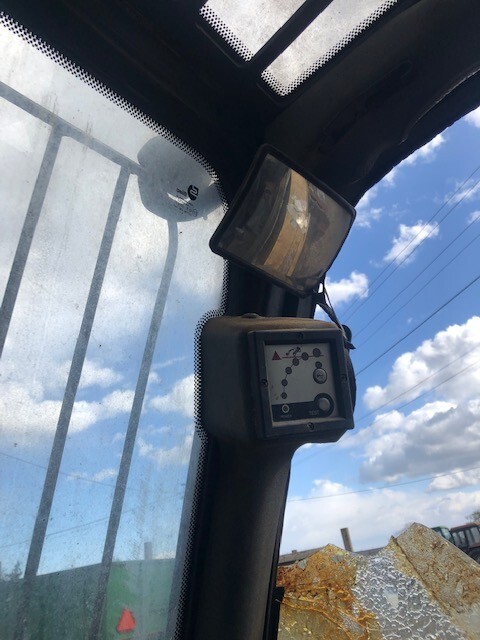 Cat TH Kabina - Cabina para Maquinaria agrícola: foto 4 Cat TH Kabina - Cabina para Maquinaria agrícola: foto 4