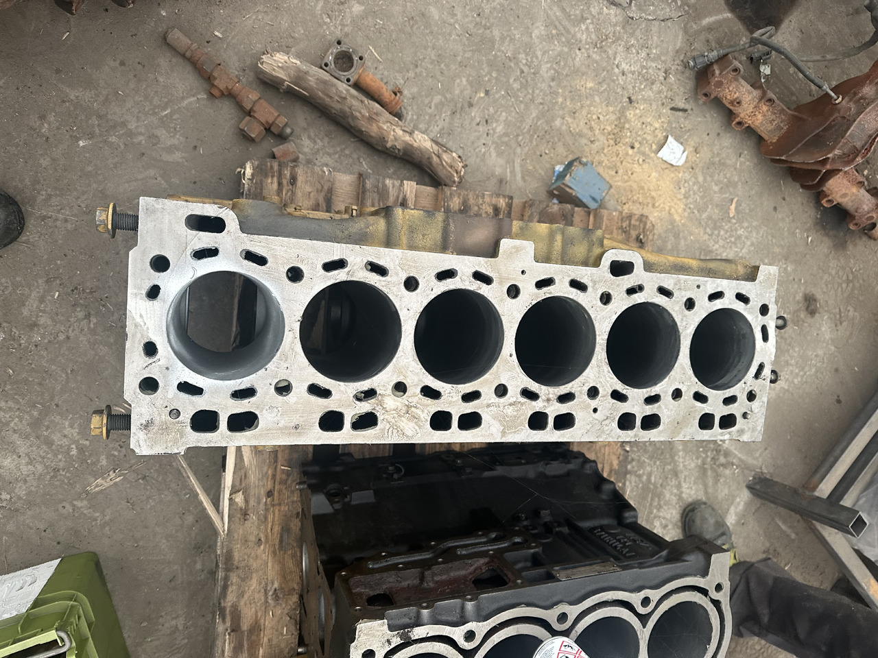 Cat c6.6 blok cylindrów - Bloque de cilindros para Maquinaria agrícola: foto 1 Cat c6.6 blok cylindrów - Bloque de cilindros para Maquinaria agrícola: foto 1
